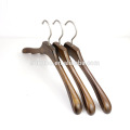 fashionable high quality coat hanger clothes wooden coat hanger stand for hotel